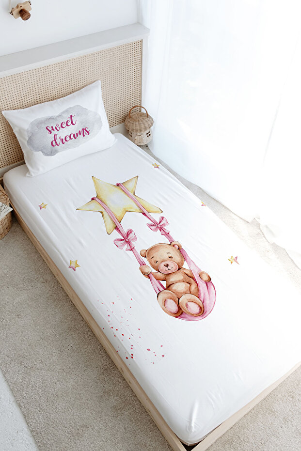 Single Elastic Sheet Set - Iconic Series - Brown Bear Swinging on the Star Pink