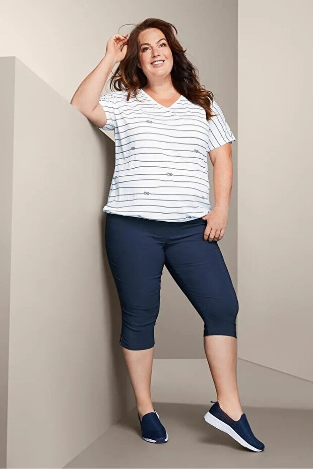 بنطلون نسائي قصير سادة، أزرق داكن - 1