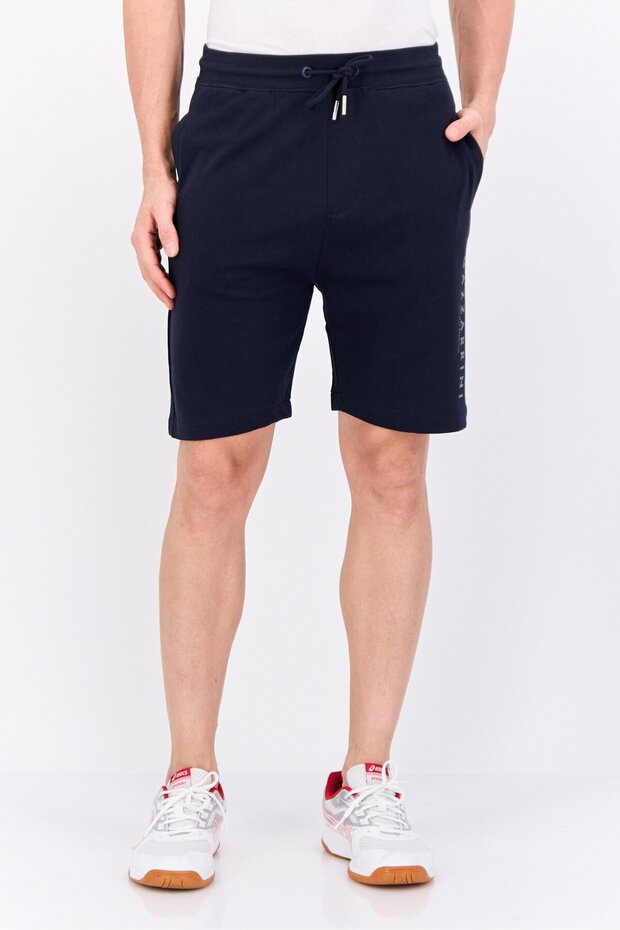 شورت رجالي أساسي بشعار العلامة التجارية، أزرق داكن - 1