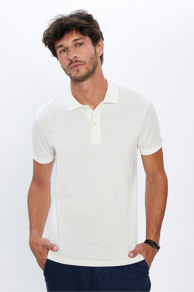 Men's Slim Fit Slim Fit 100% Cotton Soft Textured Plain Pique Ecru Polo Neck T-Shirt