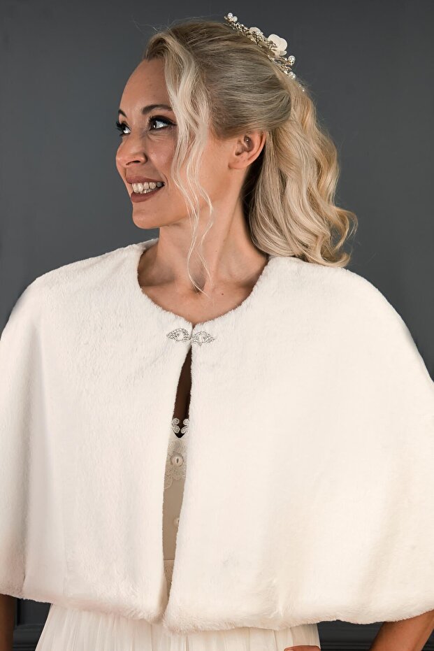 Off White Brooched Long Fur Etol Bridal Bolero