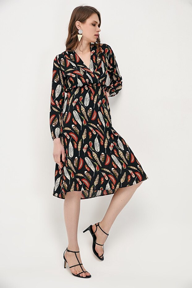 9072890 Crepe Leaf Patterned Double-Breasted Pleated Collar Dress Black Leafy