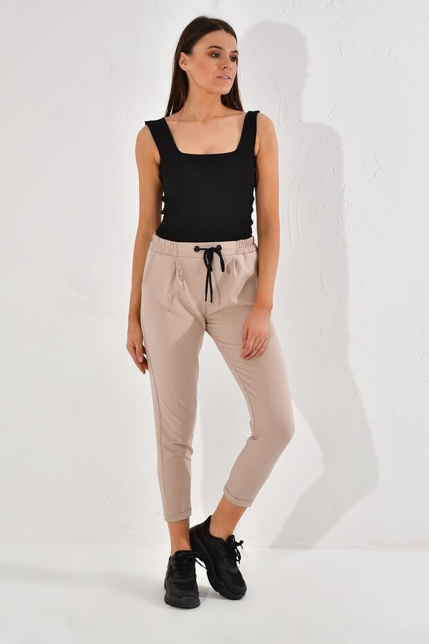 20023247 Atlas Flota Pockets and Eyelets Trousers Beige