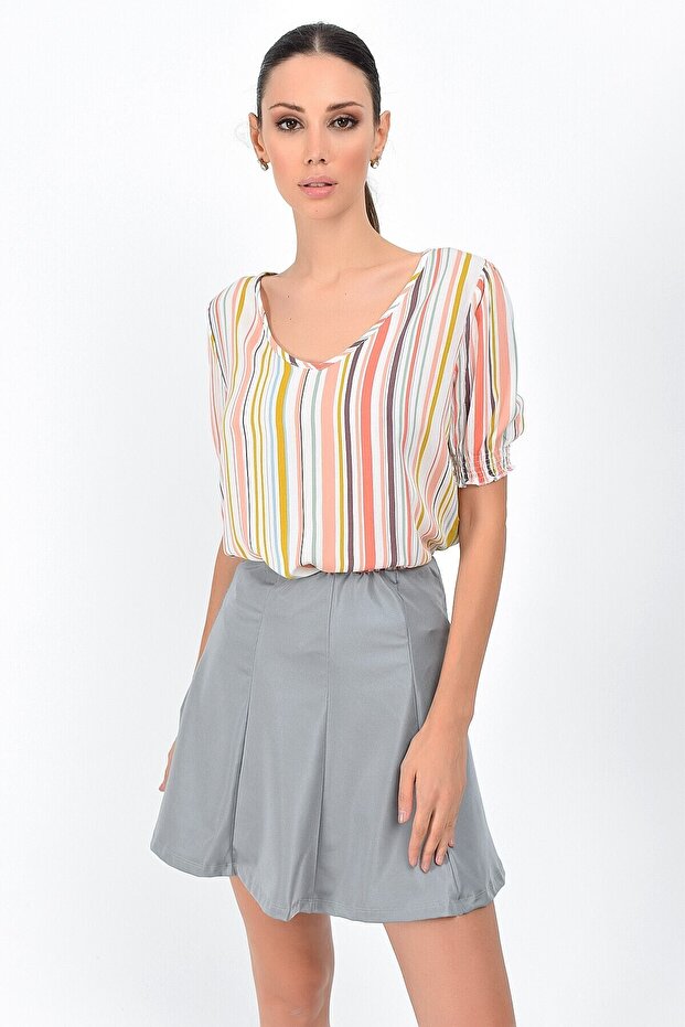 93614023 Shiny Micro Fragmented Short Skirt Gray