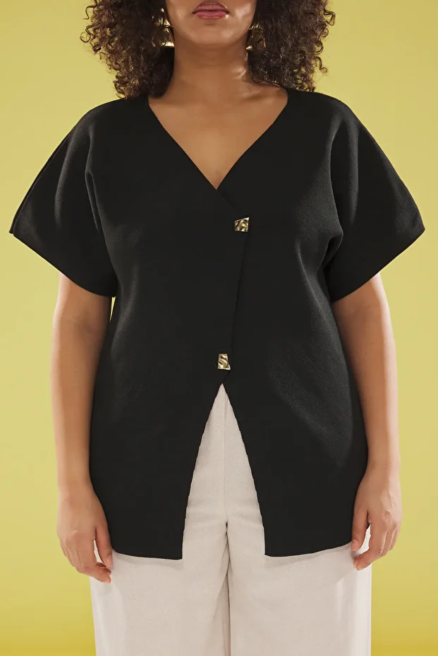 Schwarze Knopf-Strickbluse mit asymmetrischem Verschluss TBBSS25AF00071 - 3