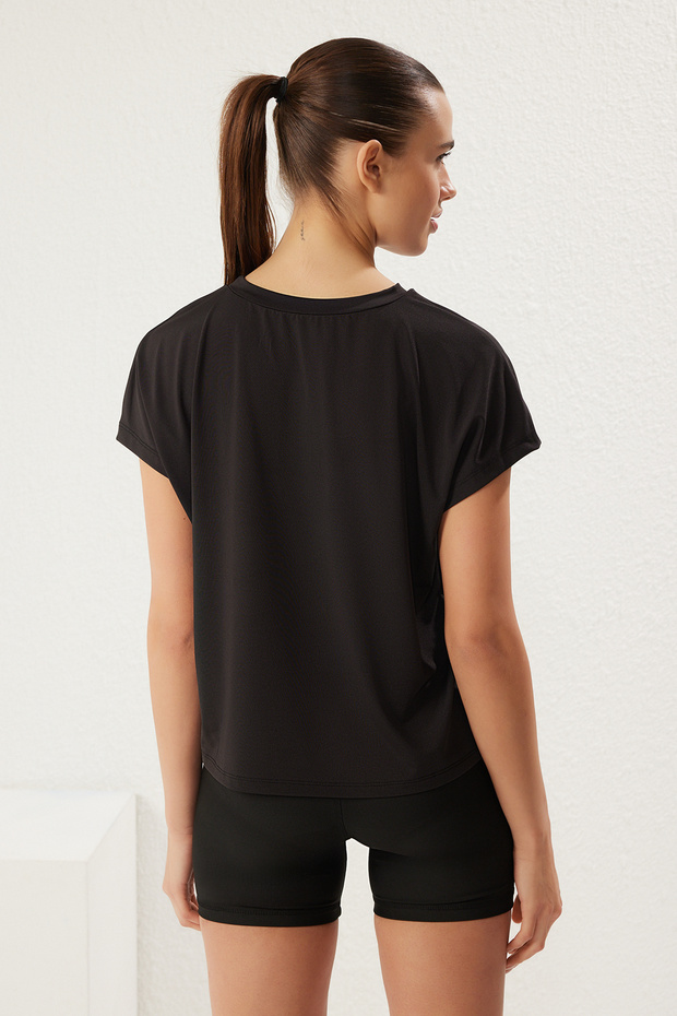 Siyah Micro Kumaş Normal Kalıp Örme Spor T-Shirt THMSS25TS00001 - 6