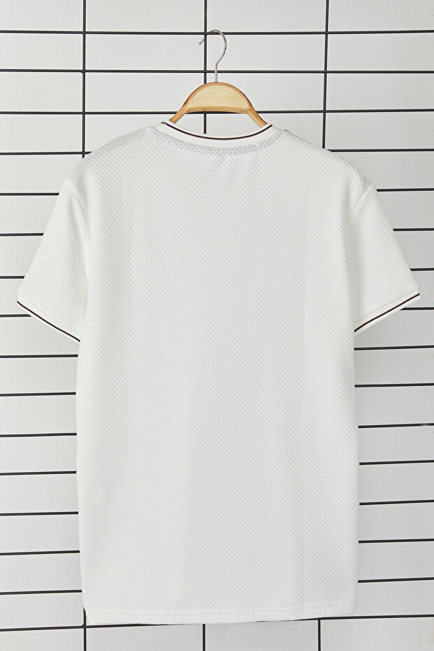 Beyaz Regular/Normal Kesim Dokulu Triko Bantlı T-Shirt TMNSS25TS00042 - 11