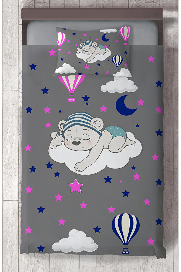 BABY AND KIDS ROOM Gray Bedspread with Cute Bear Pattern Sleeping on Cloud