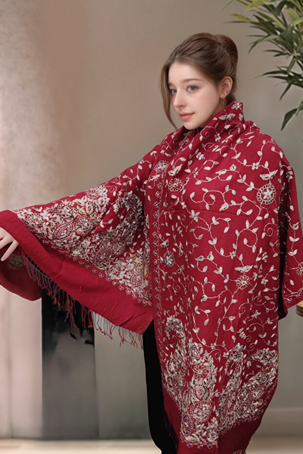 omuz Şal, El Yapımı Yün ve İpek, Boncuklarla Süslenmiş - 1