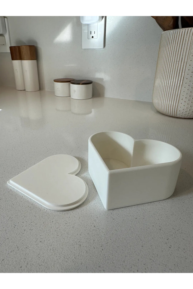 Hediyelik kalp şeklinde kutu - 1