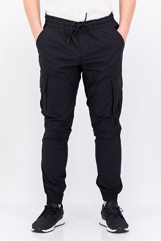 Men Regular Fit Drawstring Plain Cargo Pants, Black