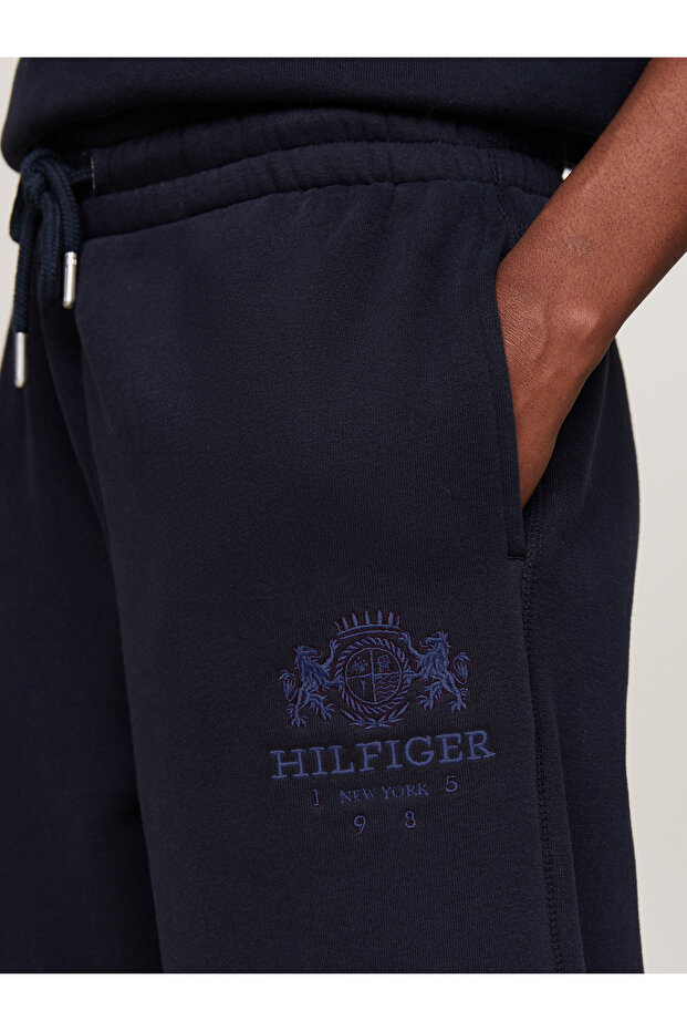 REG VARSITY CREST SWEATPANTS - 6