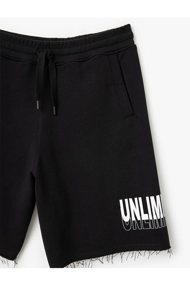 Slogan Baskılı Cepli Bermuda Beli Bağcıklı Pamuk Karışımlı Oversize Spor Şort - 5
