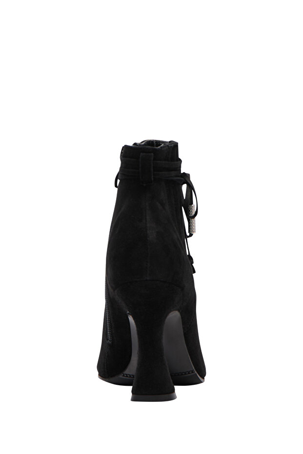 Stiefelette aus Veloursleder - 3