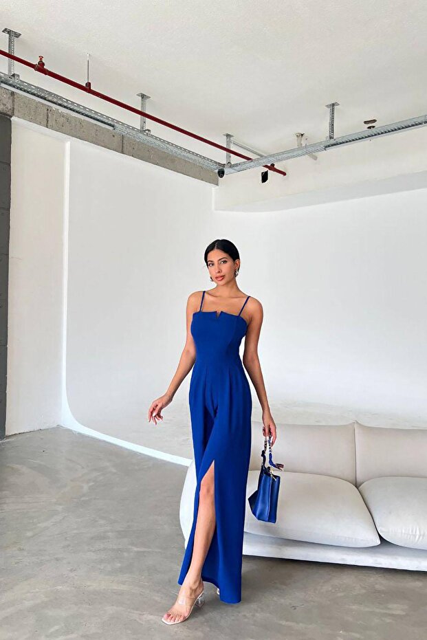 Saks Krep Kumaş Askılı Yaka Ve Yırtmaç Detaylı Tulum - 4