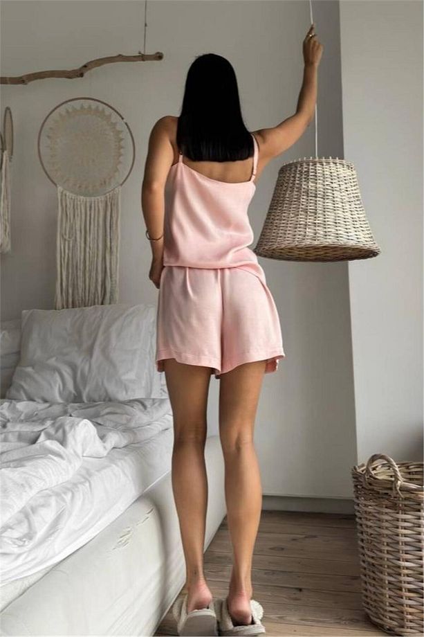 Düz Pudra Askılı Ve Şortlu Floş Saten Pijama Takımı - 6