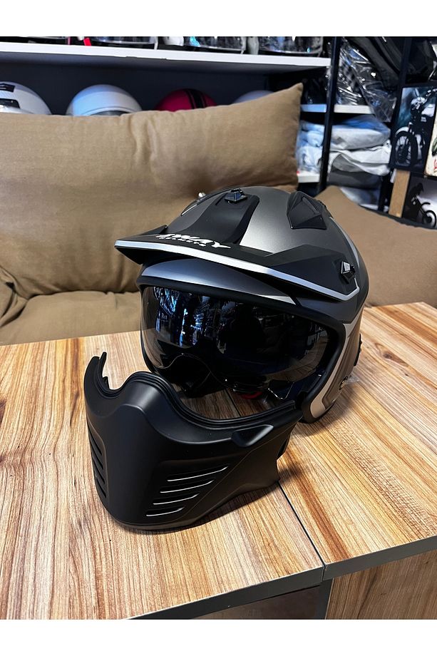 TOKYO 726 KASK ÇENE ÇIKAN MODEL - 2