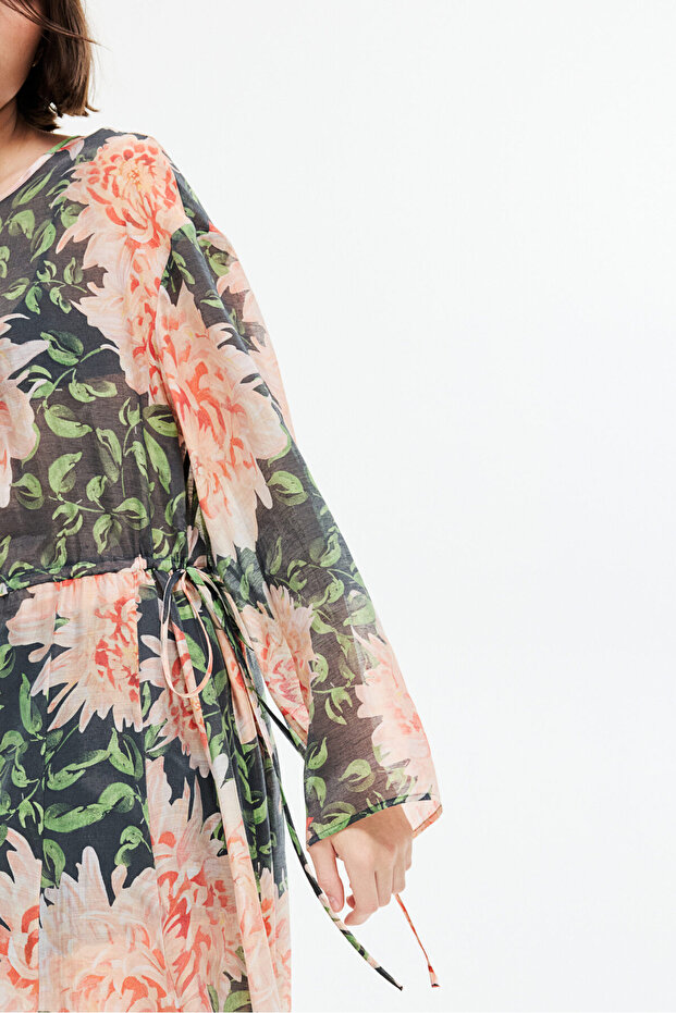 Büzgü Bağlı Elbise - 6