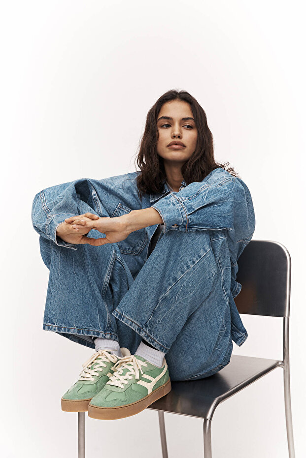 Kalın tasarımlı retro spor ayakkabı - 1