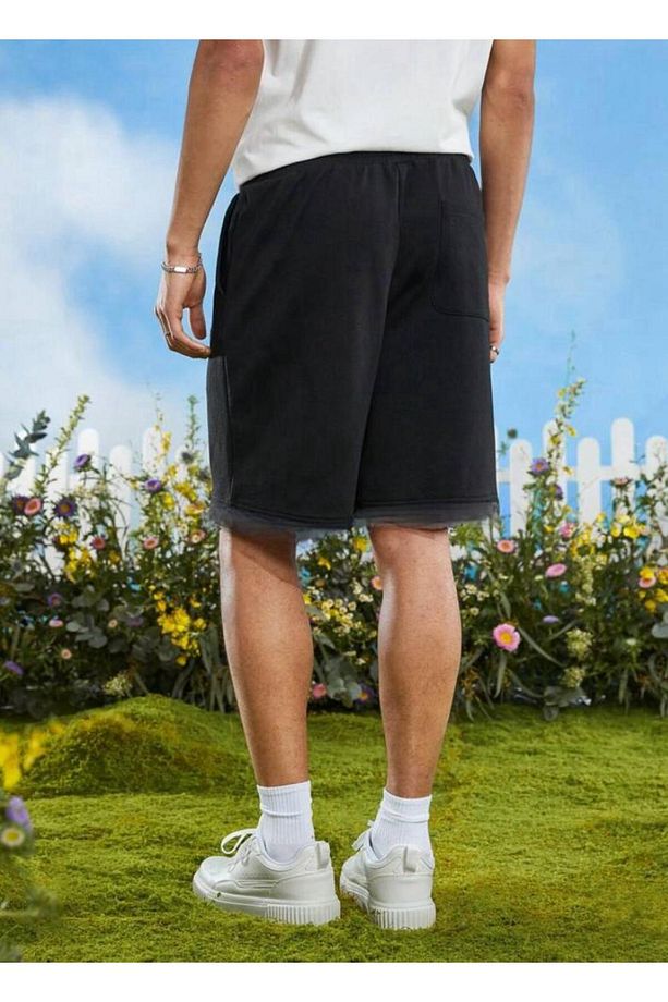 Erkek Jerry Baskılı Bermuda Cepli Kordonlu Regular Fit Kalıp Siyah Şort - 2