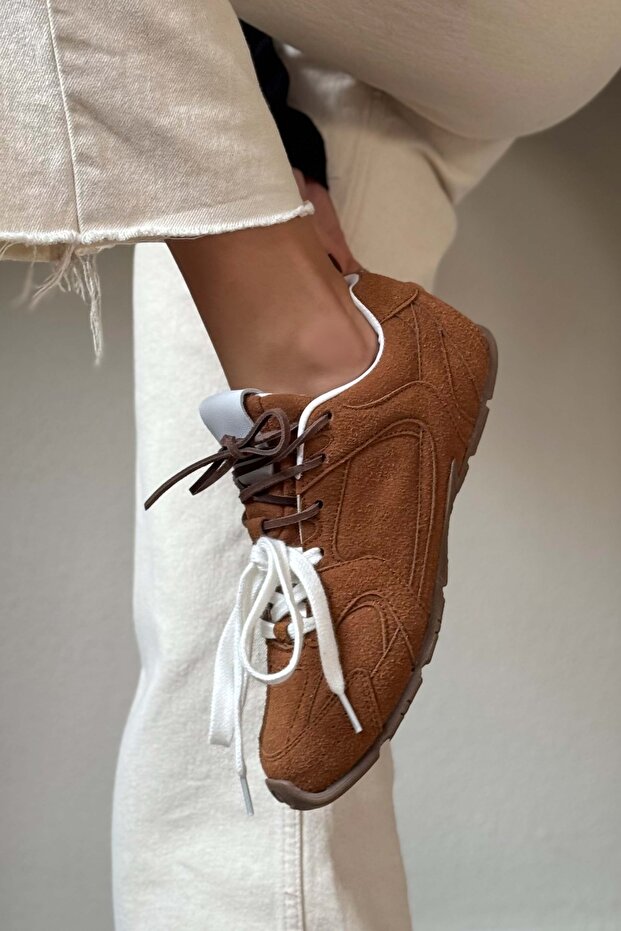 Bellini barna velúr lapos talpú női fűzős sportcipő - 1