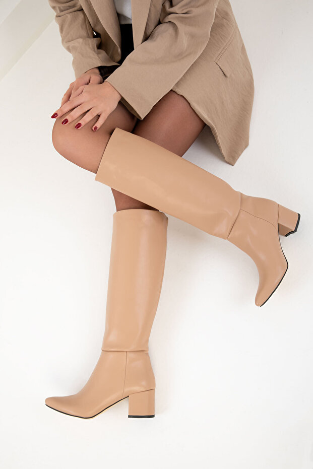 Nackte Damenstiefel 18355 - 1
