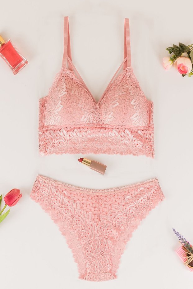 New Season 1600 Powder 2-Piece Cross Bralette Set
