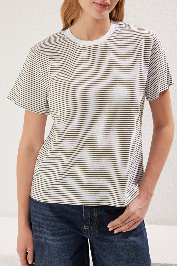 Haki Ekru Çizgili Kalın Pamuklu Basic Regular/Normal Kalıp Örme T-Shirt TWOSS23TS00043 - 3