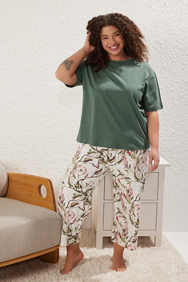 Grünes geblümtes Capri-Strick-Pyjama-Set TBBSS25AI00002 - 1