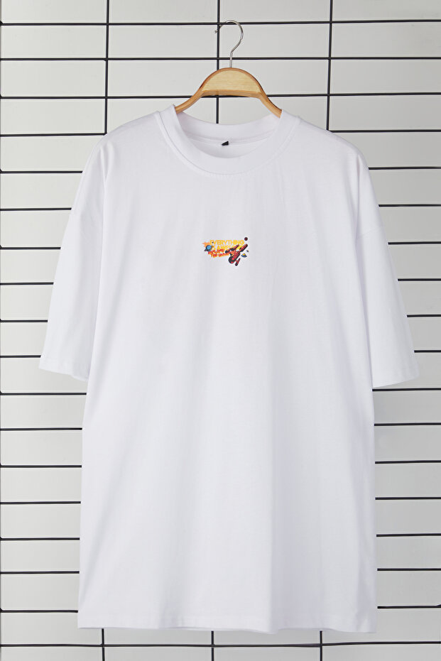 Beyaz Büyük Beden Oversize/Geniş Kesim Ön ve Sırt Uzay Baskılı %100 Pamuk T-Shirt TMNSS25BF00012 - 4