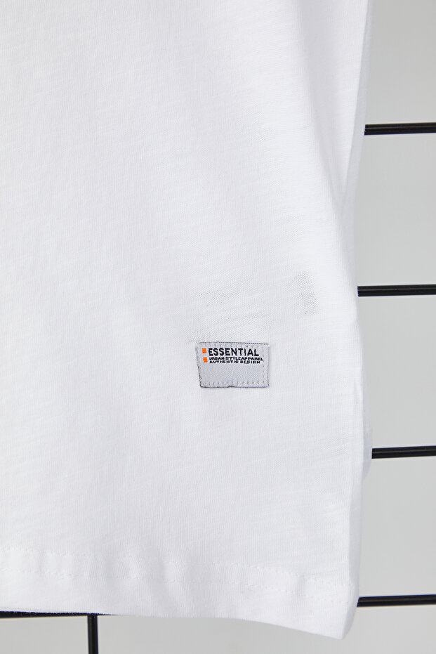 Beyaz Oversize/Geniş Kesim Basic Etiketli %100 Pamuk Kolsuz T-shirt/Atlet - 4