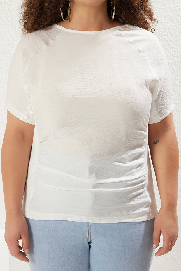 Beyaz Kaşkorse Örme Büyük Beden Bluz TBBSS25AF00036 - 3