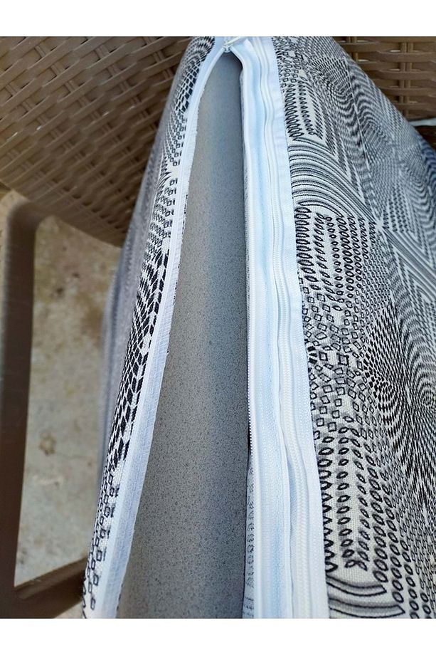 4 Adet Komutan Arkalıklı Sandalye Minderi, Extra Kalın (Kalınlık 5cm)-Nokta Siyah Beyaz - 4
