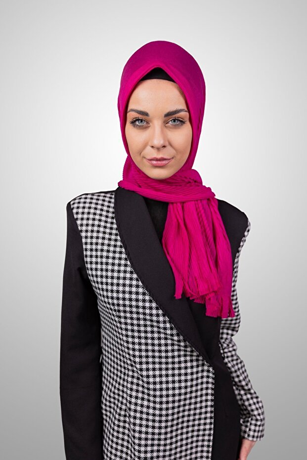 Practical Pleated Shawl Ready-To-Wear Organic Fuchsia Color Sponge Model