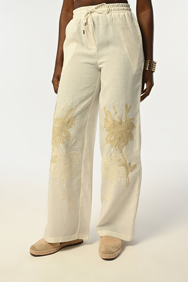 Women's Elastic Waisted Bowl Leg Front Embroidered Pants