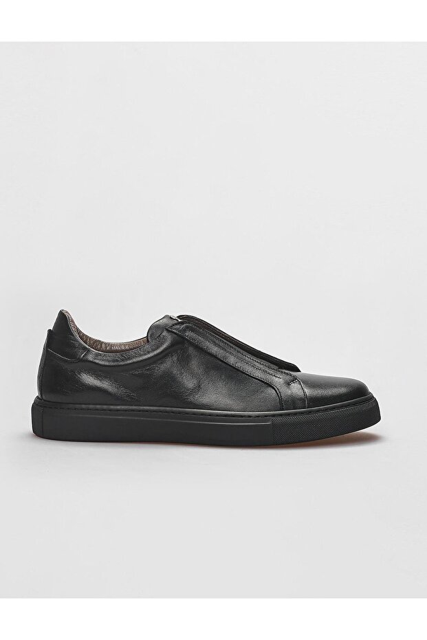 Genuine Leather Black Elastic Men's Sports Shoes