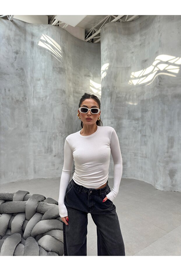 Women's White Cotton Long Sleeve Crew Neck Basic Long Blouse
