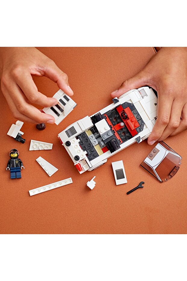 SPEED LAMBORGHINI COUNTACH - 9