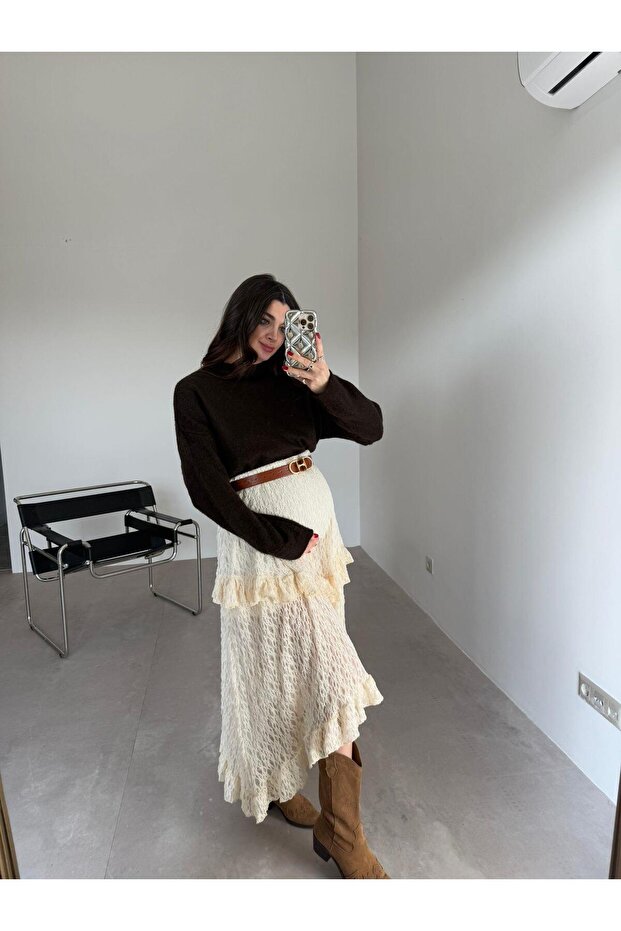 Fusta cu volane crem - 2