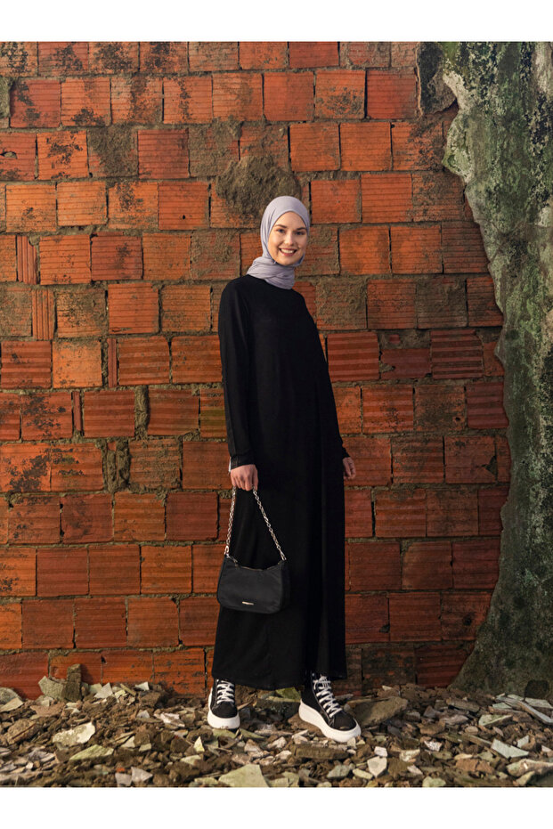 Viskon Kumaşlı Basic Tesettür Elbise - Siyah - Basic - 2