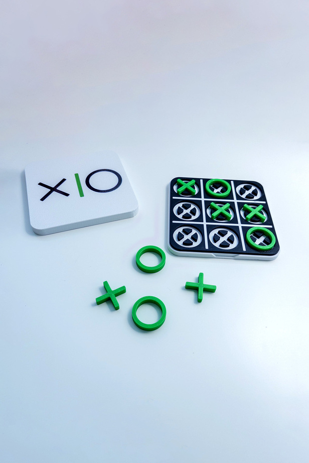 Tic Tac Toe Game Set Storage Container - 1