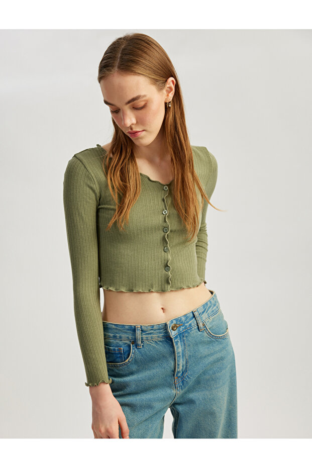 Buttoned Long Sleeve Crew Neck Crop Slim Fit T-Shirt