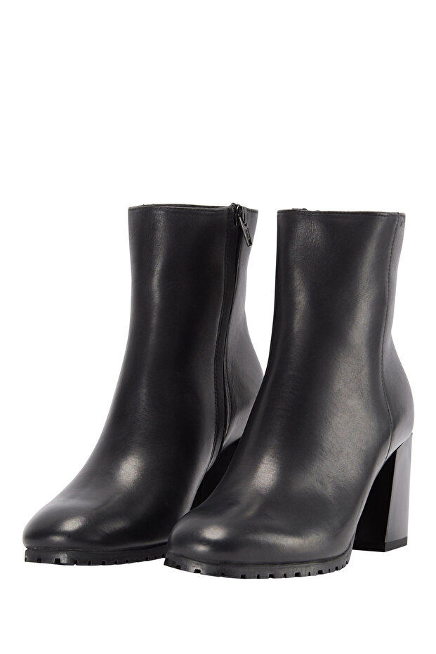 Boots - 5