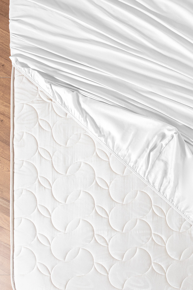 Ciel Single Plus 100% Cotton Elastic Satin Bed Sheet - White