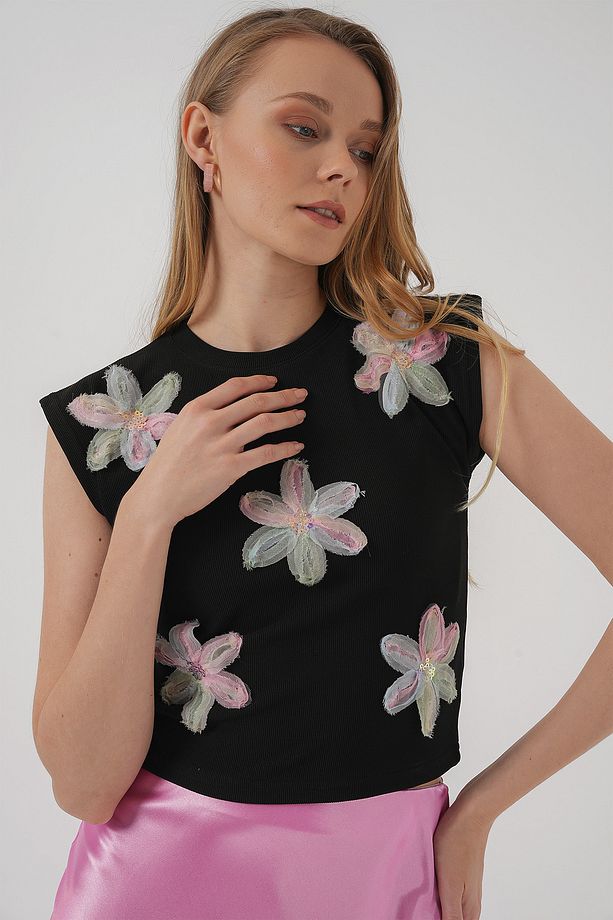 930 Kısa Kol Desenli Crop Bluz - Siyah - 3