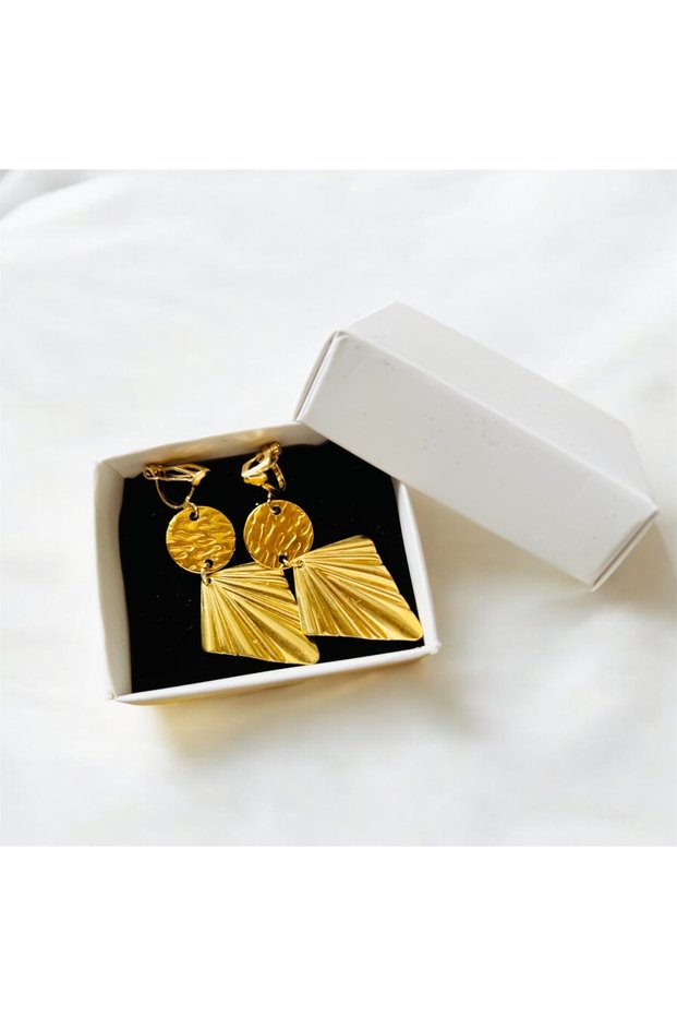 Non Perforated Ear Women's Earrings with Pinching Compression Clip