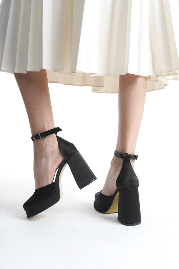 Siyah Saten Kadın Önü Kapalı Platform Topuklu Ayakkabı Bg1115-119-0003 - 4