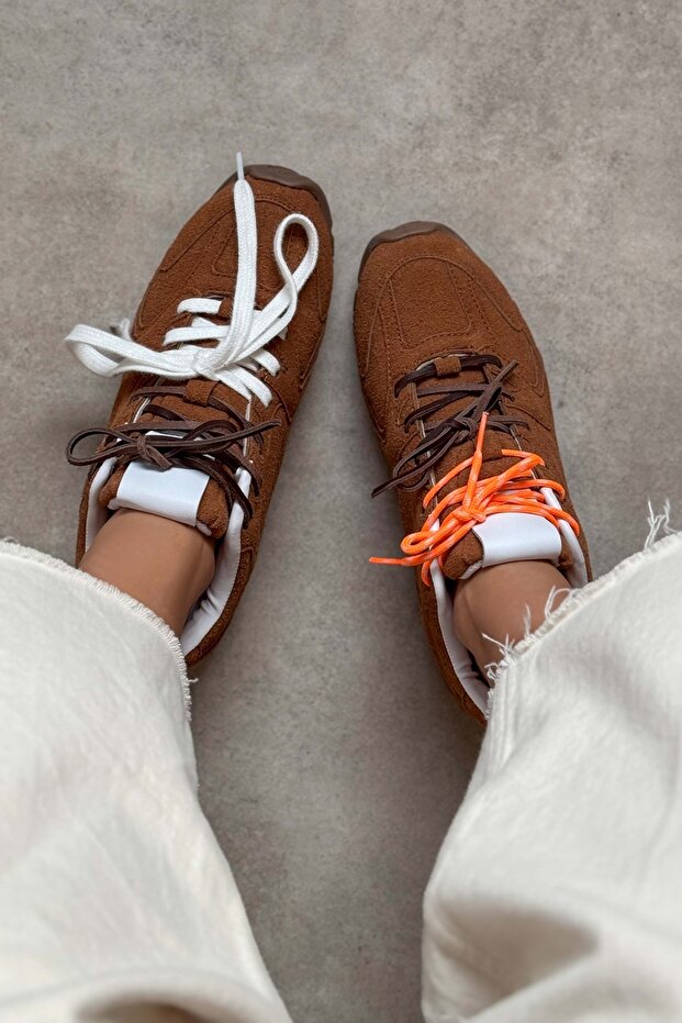 Bellini barna velúr lapos talpú női fűzős sportcipő - 5