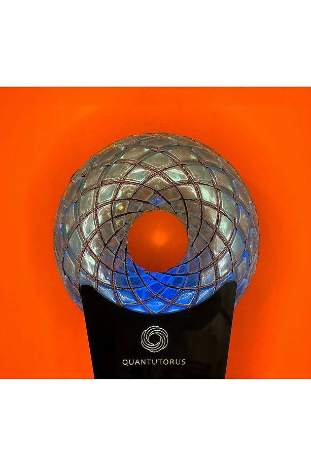 Buz Mavisi Torus, 20 cm çapında epoksi torus - 3