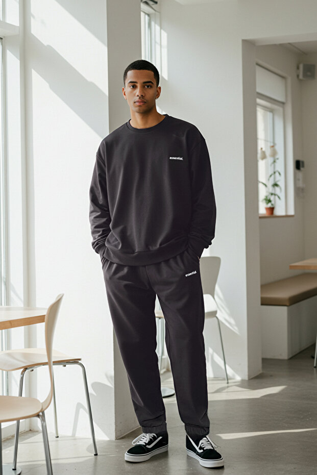 Antrasit Oversize/Geniş Kesim Yazı Baskılı Sıcak Tutan Sweatshirt Eşofman Takım TMNAW24EM00004 - 1